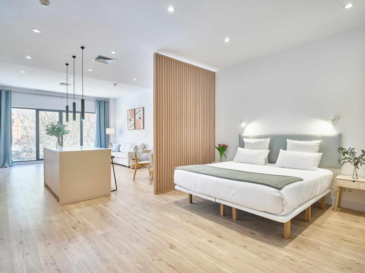 Paseo Suites Hotel マドリード エクステリア 写真